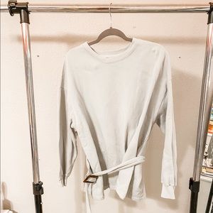 Crewneck with built-in belt